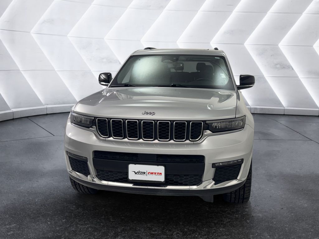 2021 Jeep Grand Cherokee Limited photo 2