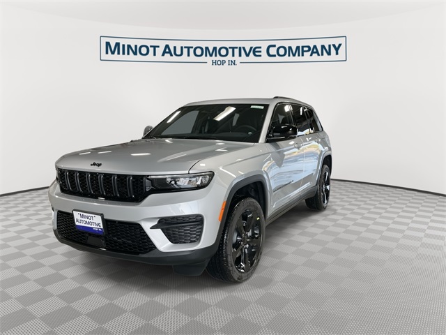 2025 Jeep Grand Cherokee Altitude X photo 2