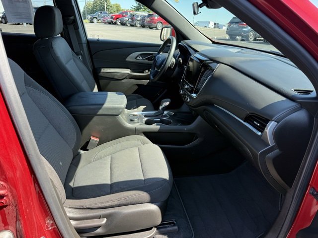 2023 Chevrolet Traverse Cloth photo 17