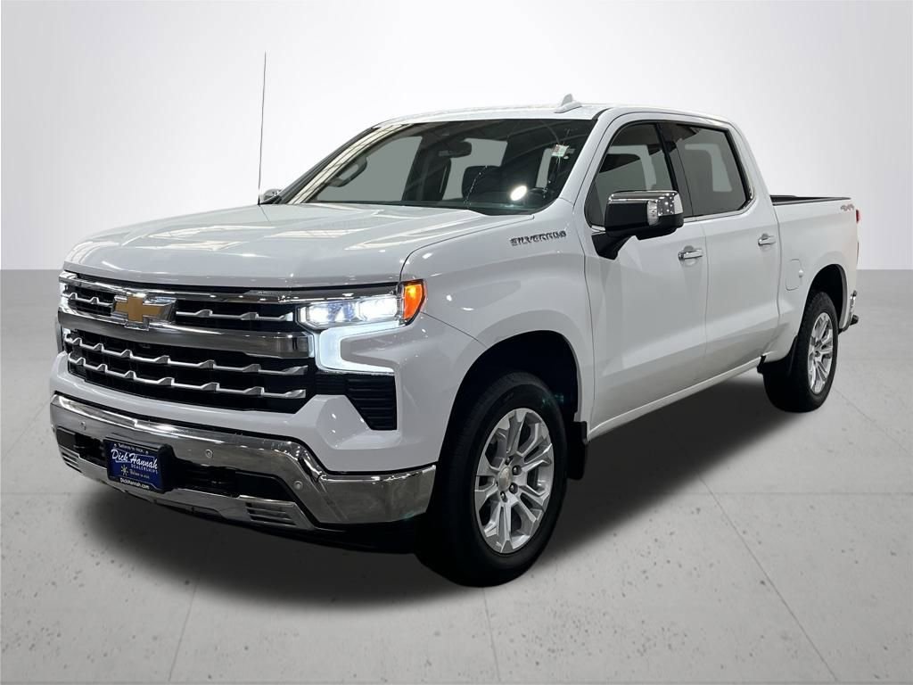 2023 Chevrolet Silverado 1500 LTZ photo 2