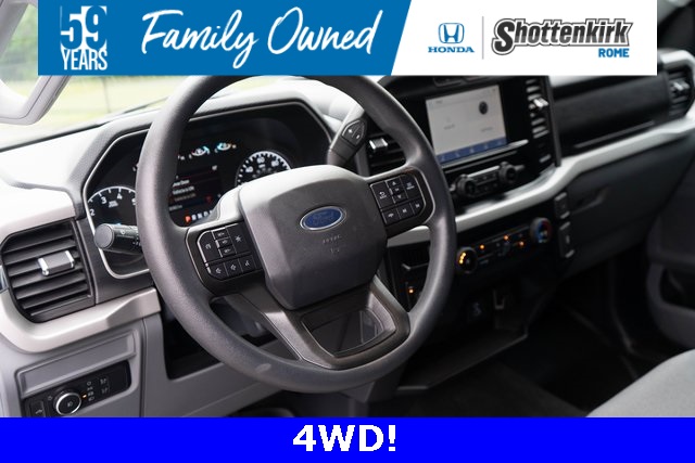 2023 Ford F-150 XLT photo 2