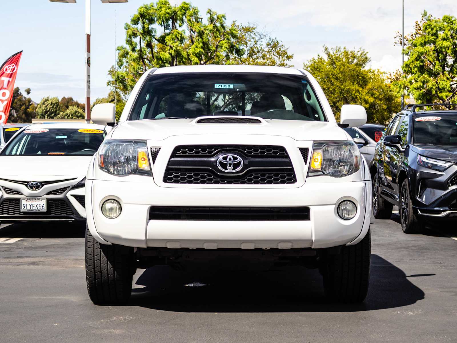 2011 Toyota Tacoma PreRunner photo 2