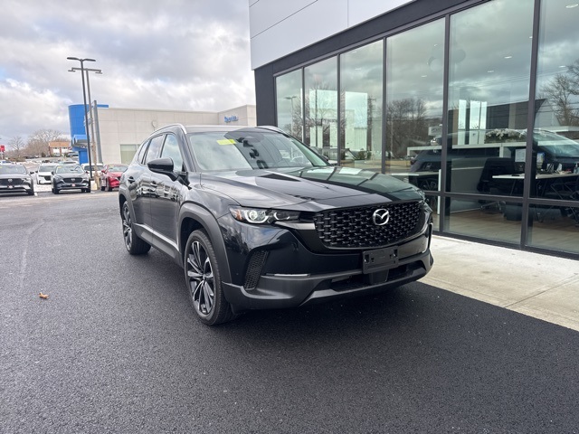 2025 Mazda CX-50 Premium Plus's photo