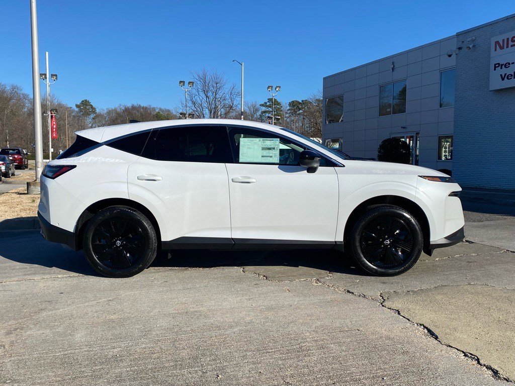 2025 Nissan Murano SV photo 2