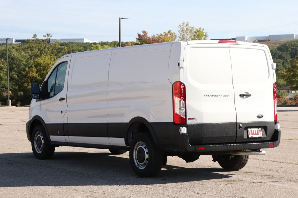2025 Ford Transit XL photo 4