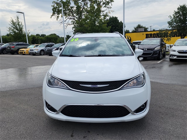 2020 Chrysler Pacifica Touring L photo 7