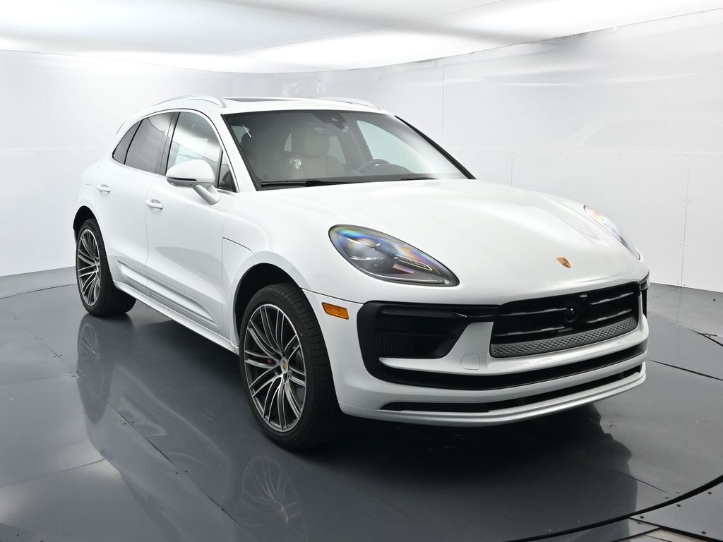 2026 Porsche Macan S photo 10
