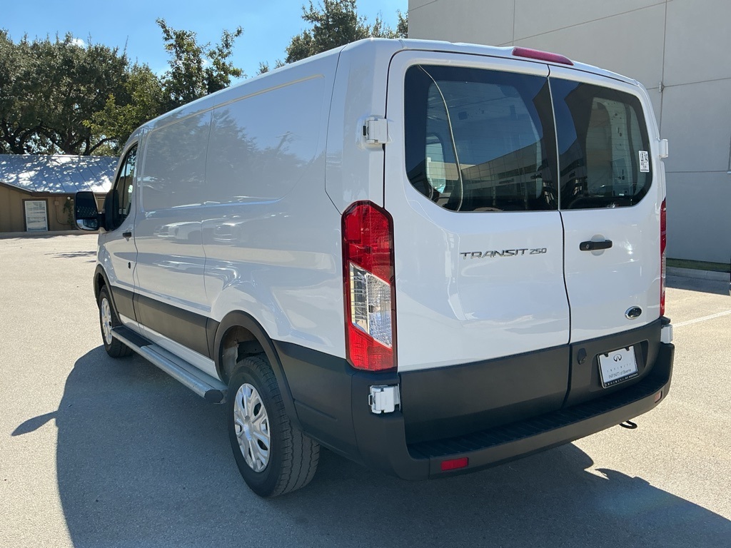 2024 Ford Transit photo 4