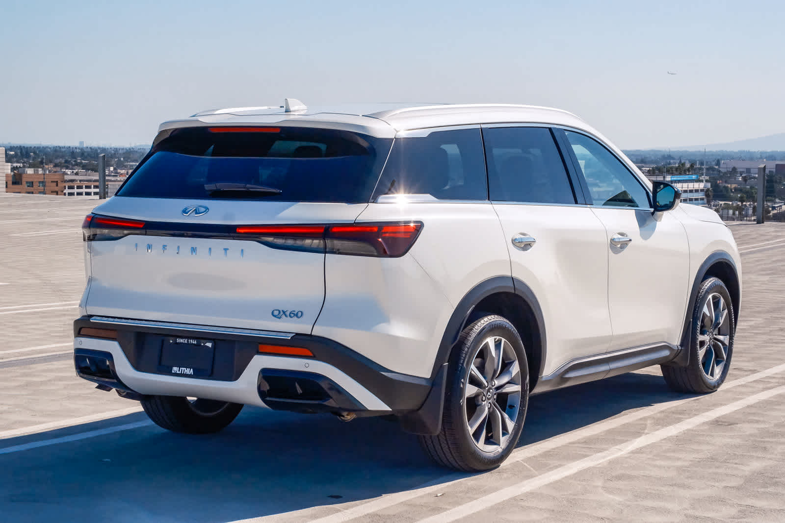 2025 Infiniti QX60 Luxe photo 4