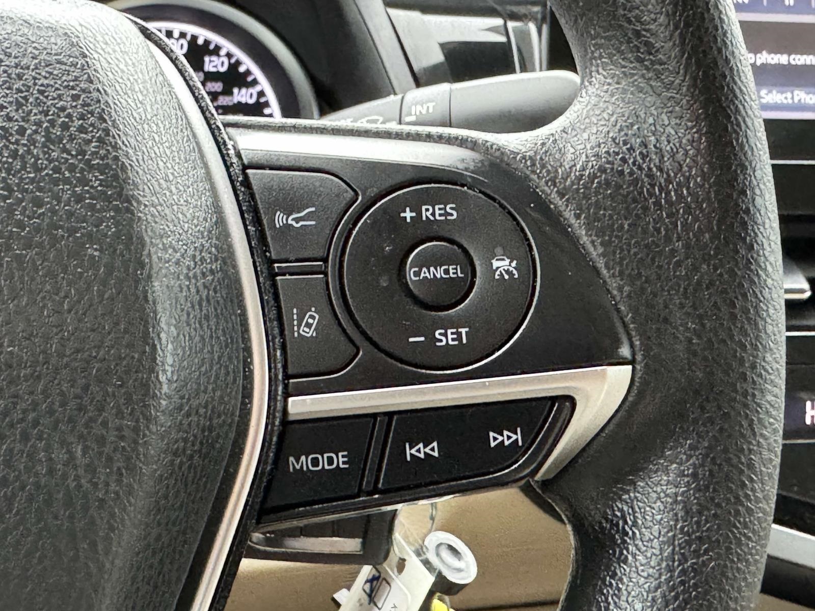 2023 Toyota Camry LE photo 10