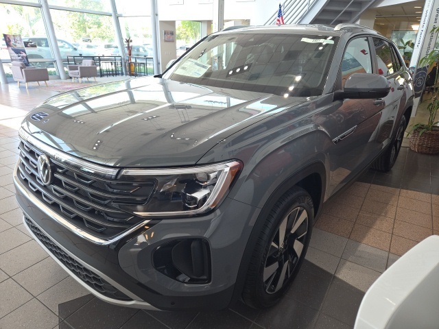 2025 Volkswagen Atlas Cross Sport SE Technology photo 4