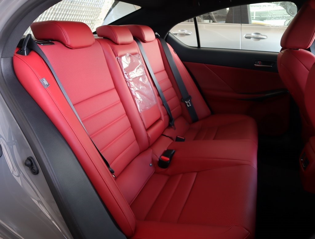 2025 Lexus IS 350 F SPORT photo 31