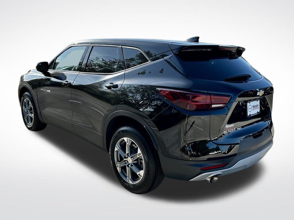 2023 Chevrolet Blazer 2LT photo 3