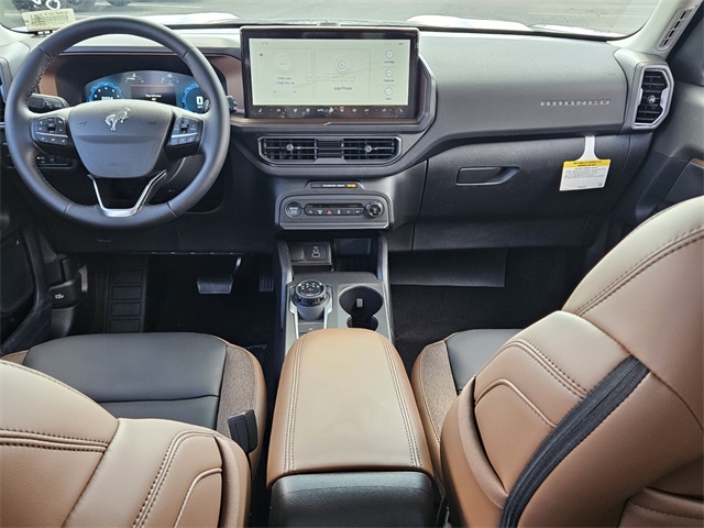 2025 Ford Bronco Sport Outer Banks photo 14