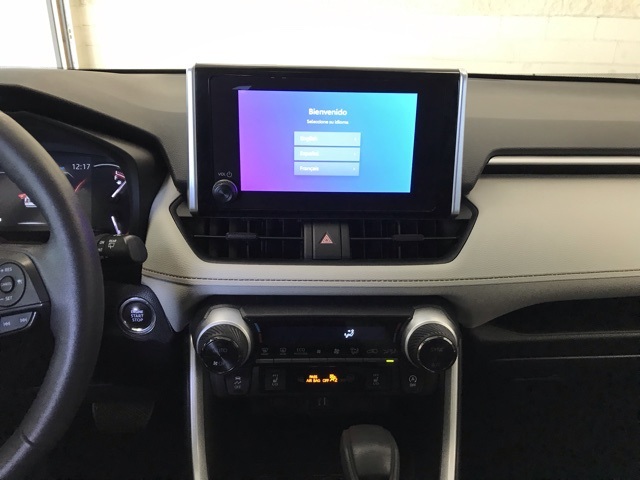 2023 Toyota RAV4 XLE photo 18