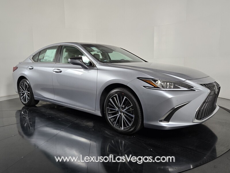 2025 Lexus ES 300h photo 2