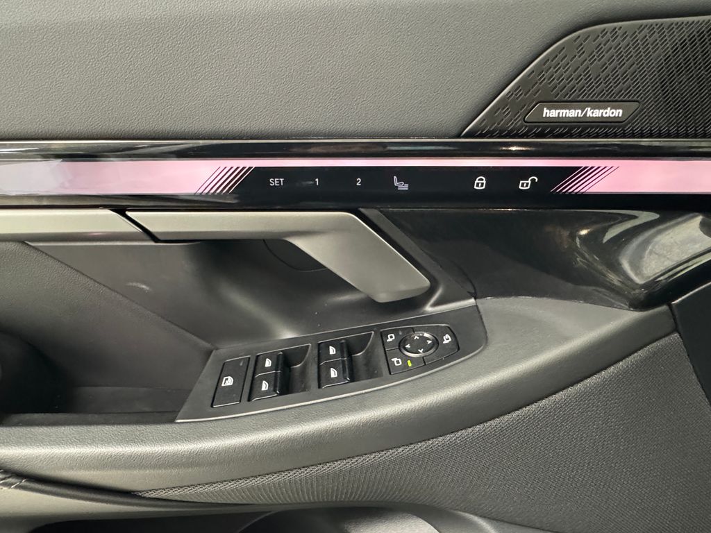 2025 Bmw 540i xDrive photo 21