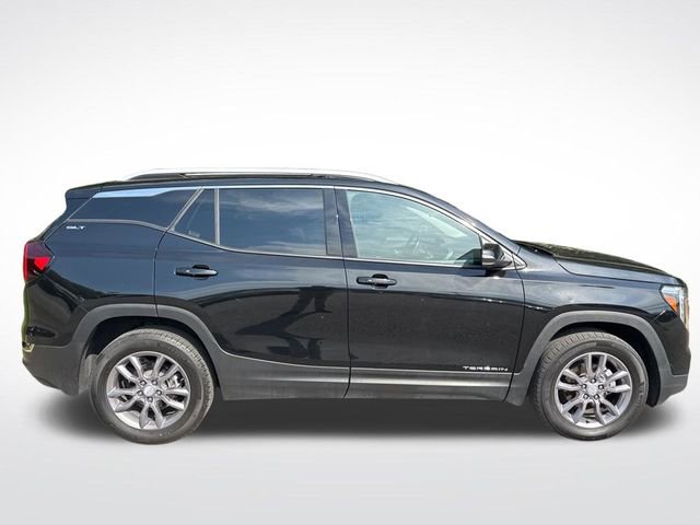 2024 Gmc Terrain SLT photo 2