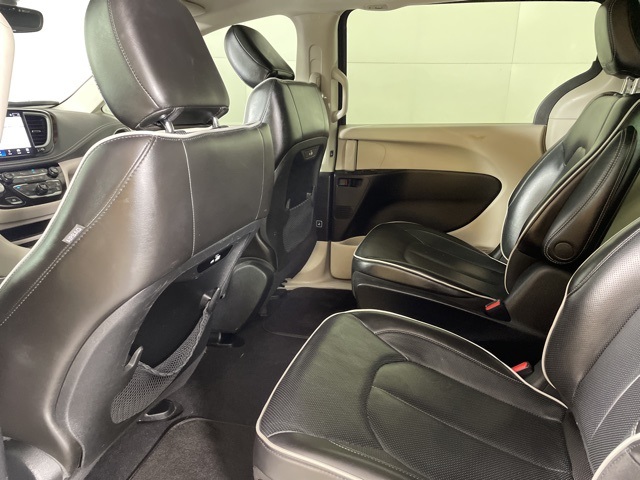 2022 Chrysler Pacifica Hybrid Limited photo 34