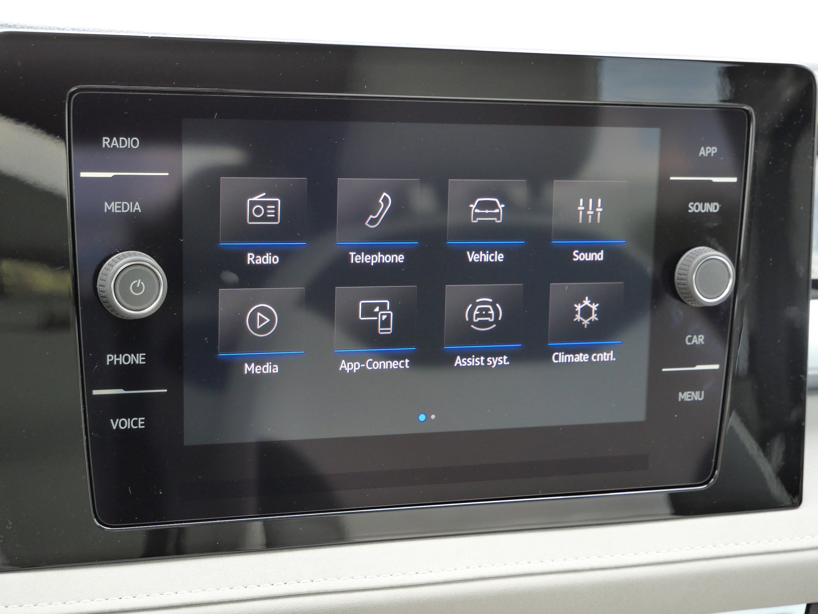 2025 Volkswagen Taos SE photo 22