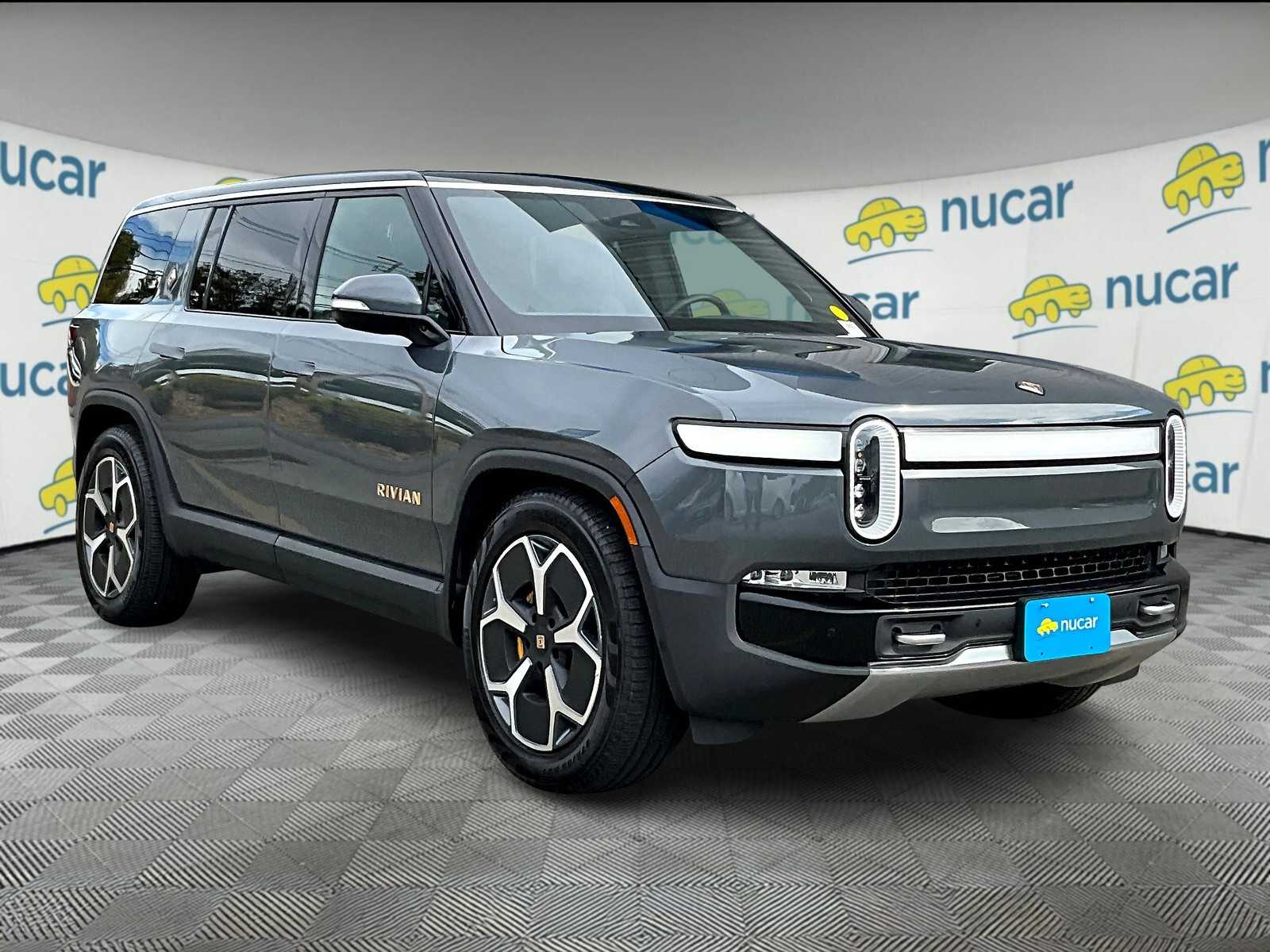 2023 Rivian R1S Adventure's photo