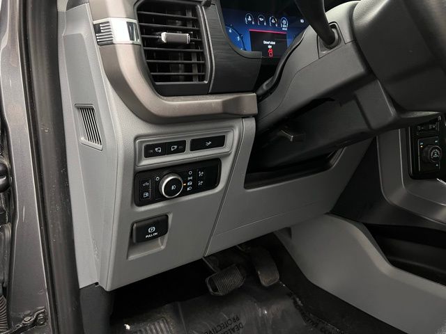 2024 Ford F-150 XLT photo 25