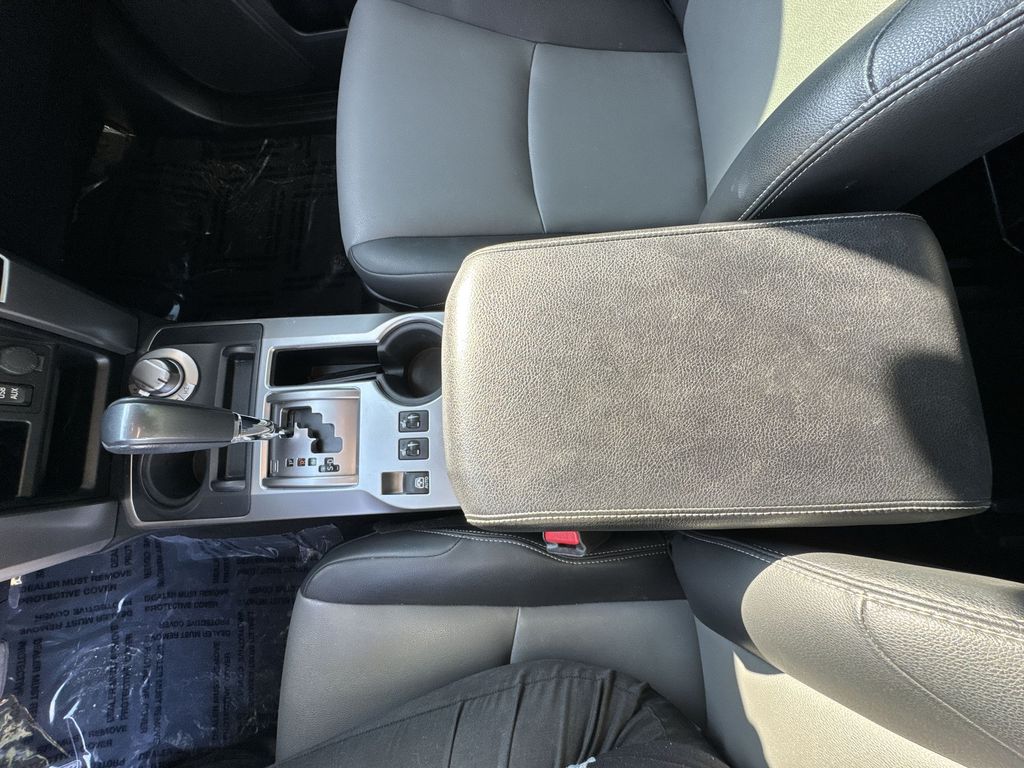 2019 Toyota 4Runner SR5 Premium photo 22