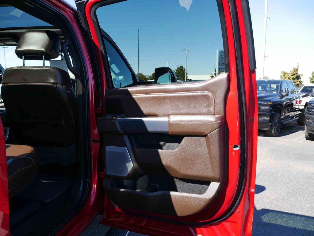 2024 Ford F-350 photo 22