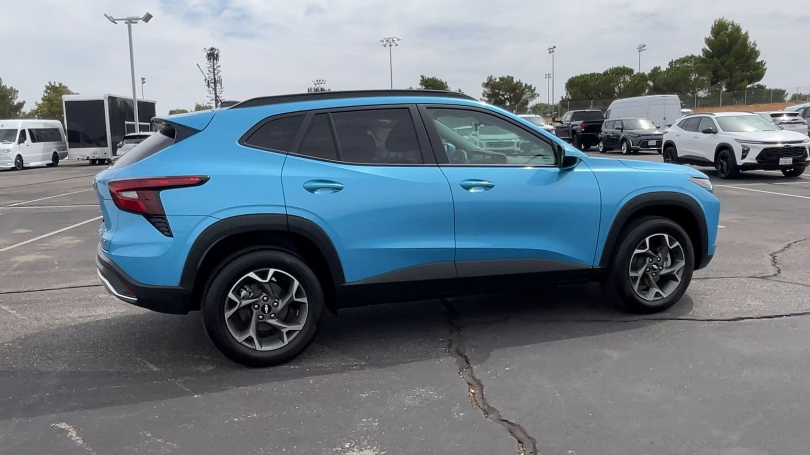 2025 Chevrolet Trax LT photo 44