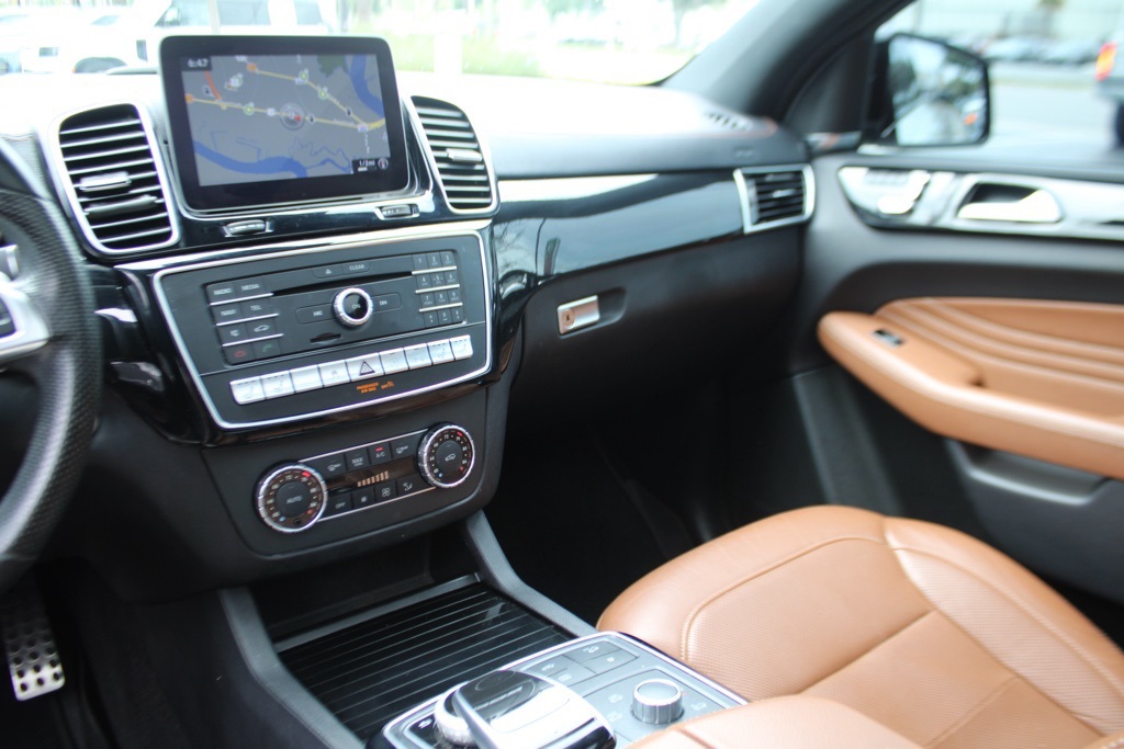 2019 Mercedes Benz GLE AMG 43 4MATIC Coupe photo 17