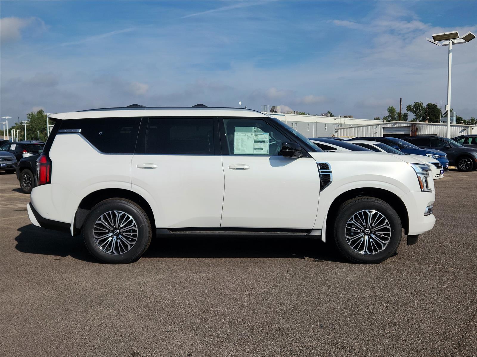 2025 Nissan Armada SL photo 2