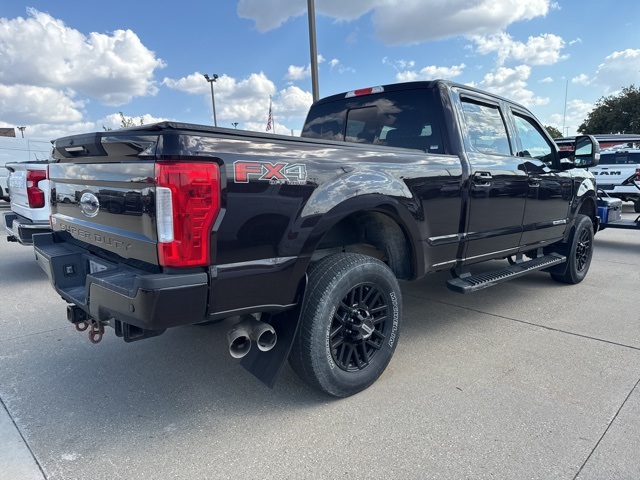 2019 Ford F-250 Lariat photo 4