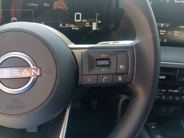 2026 Nissan Kicks SV photo 6