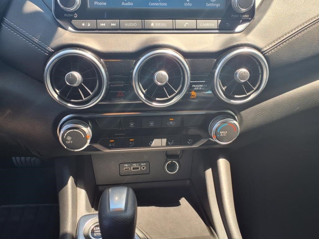 2022 Nissan Sentra SV photo 18