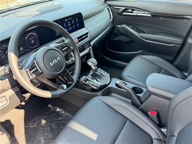 2026 Kia Seltos EX photo 12