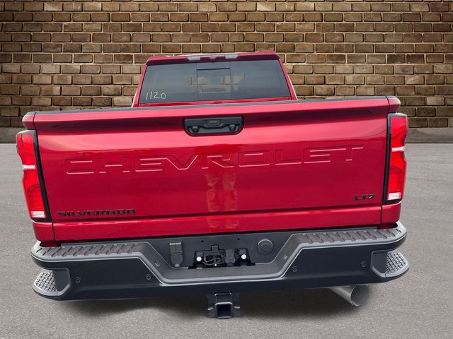 2026 Chevrolet Silverado 3500HD LTZ photo 4