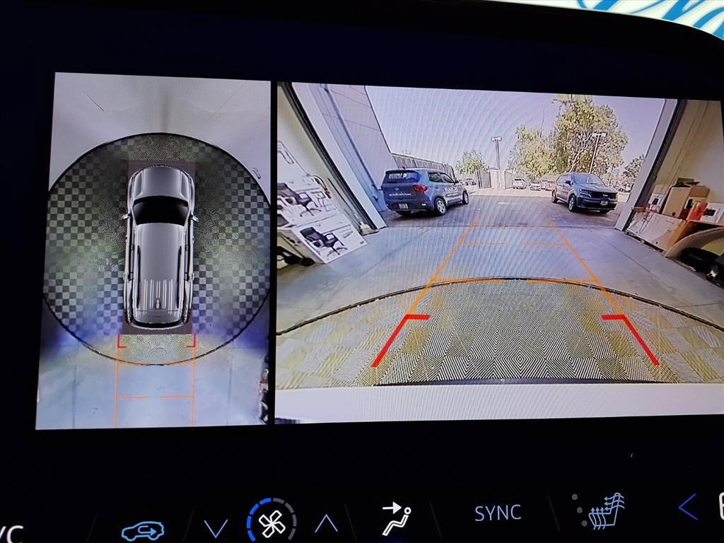 2024 Chevrolet Traverse 2LT photo 3