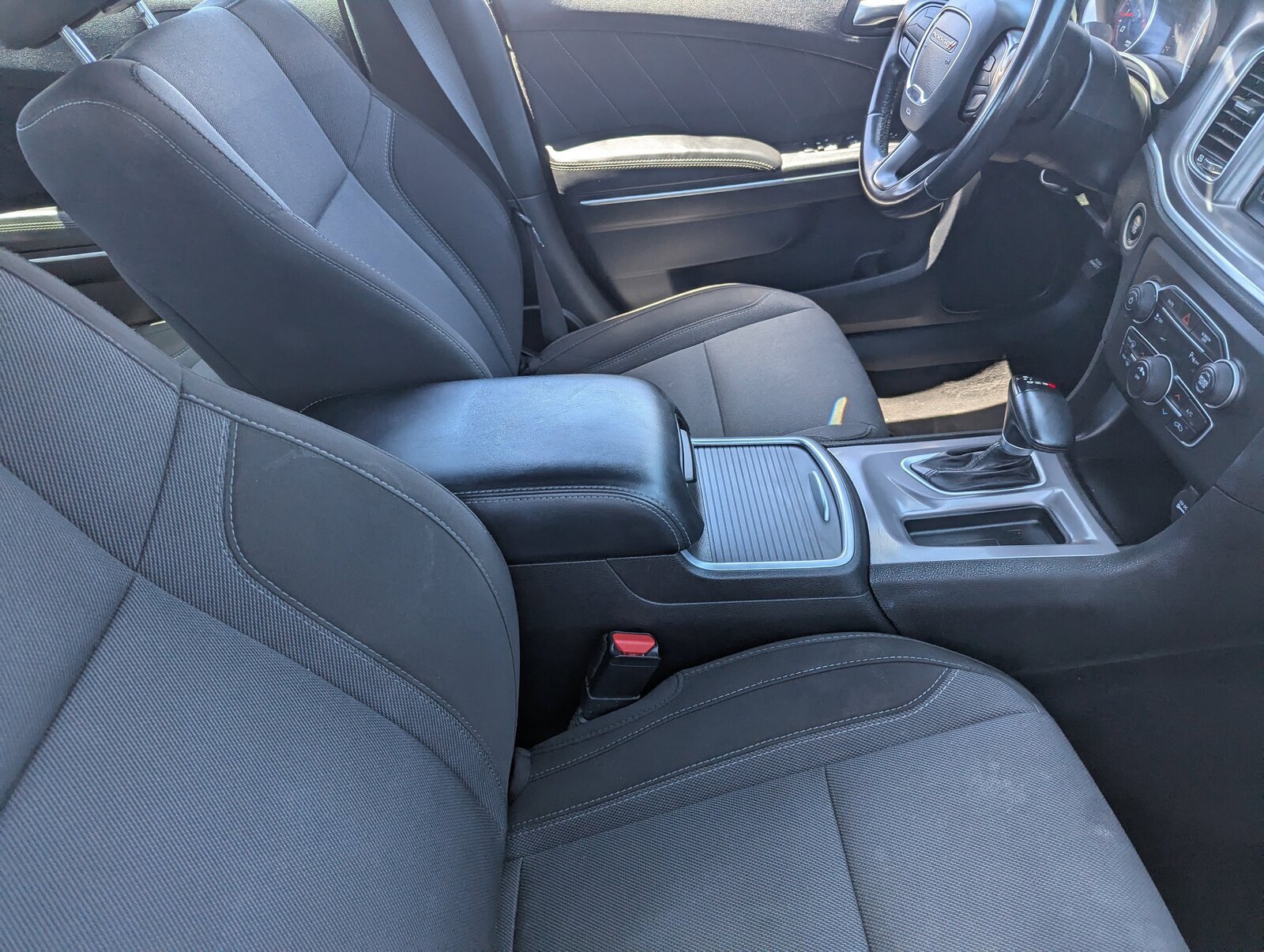 2022 Dodge Charger SXT photo 11