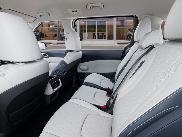 2026 Kia Carnival EX photo 17
