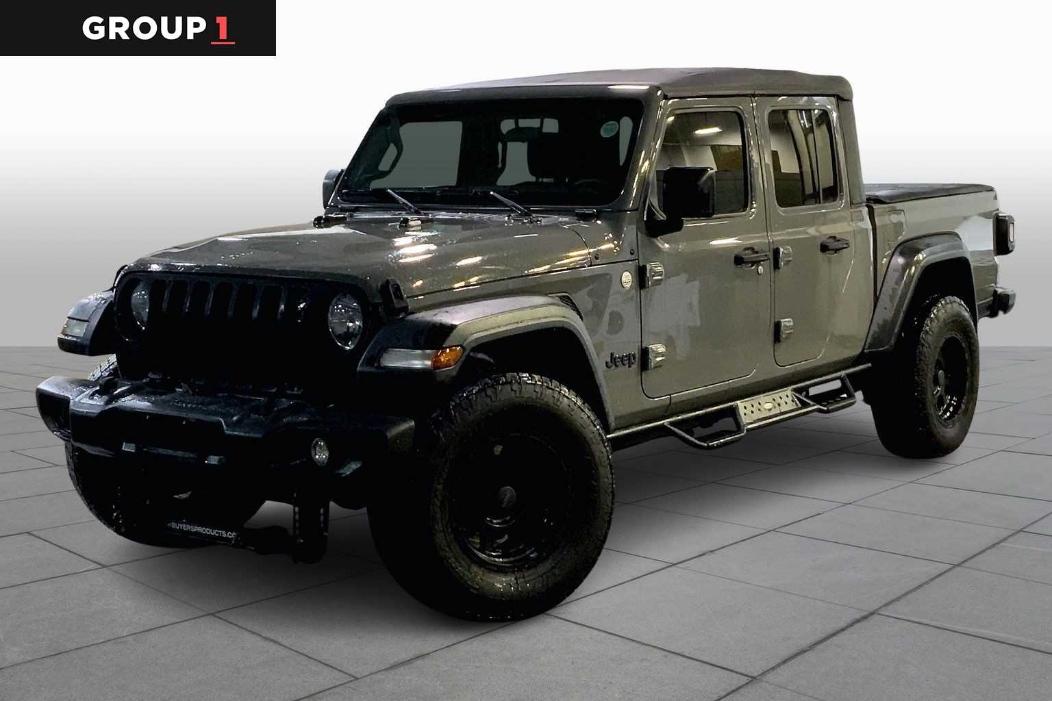 2020 Jeep Gladiator Sport S's photo