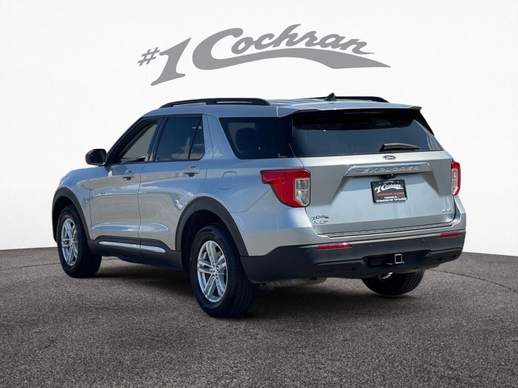 2022 Ford Explorer XLT photo 5
