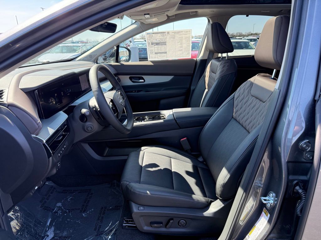 2025 Nissan Murano Platinum photo 3