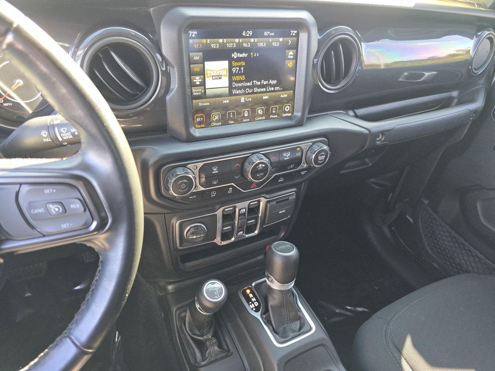 2022 Jeep Gladiator Altitude photo 29