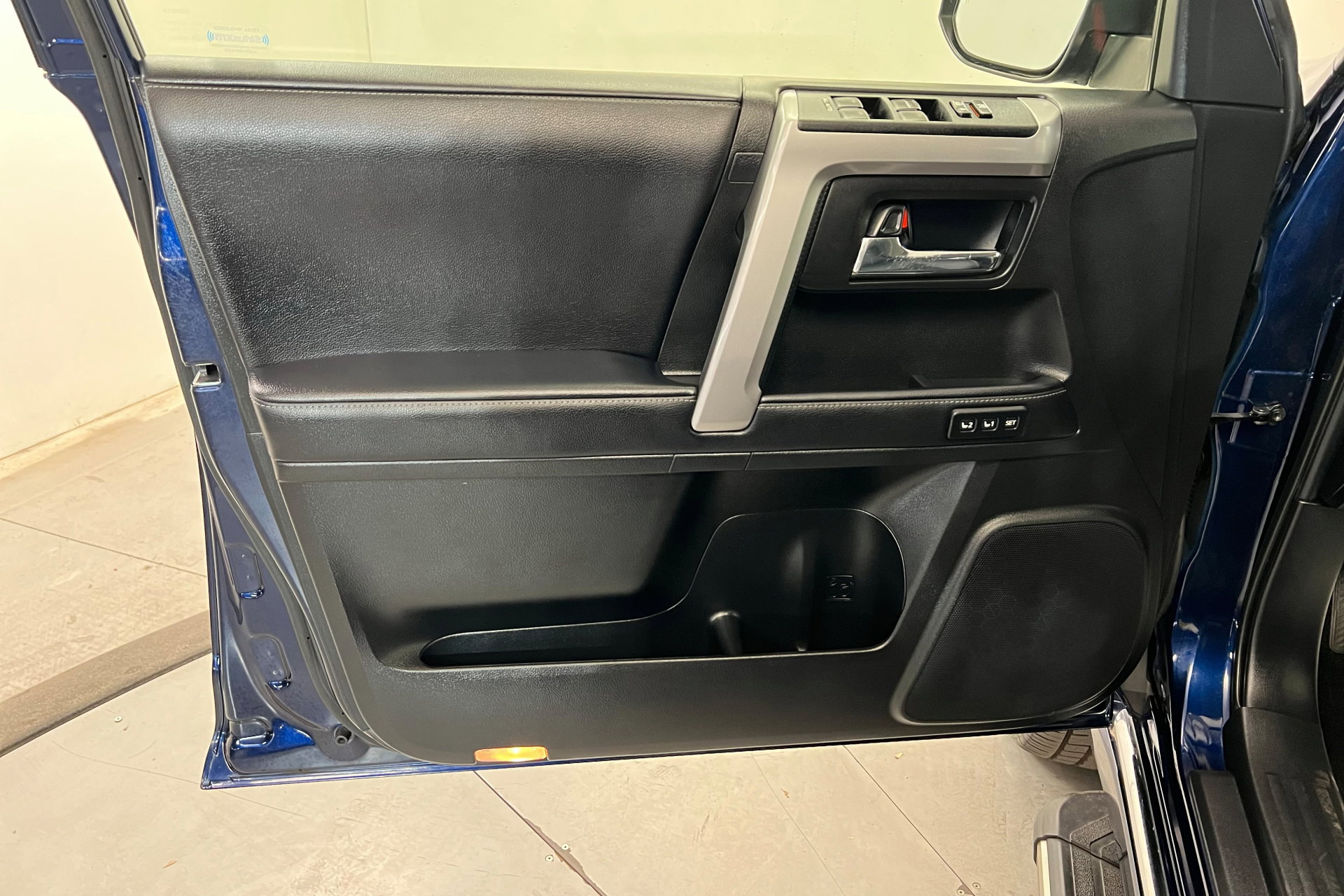 2022 Toyota 4Runner Limited photo 14
