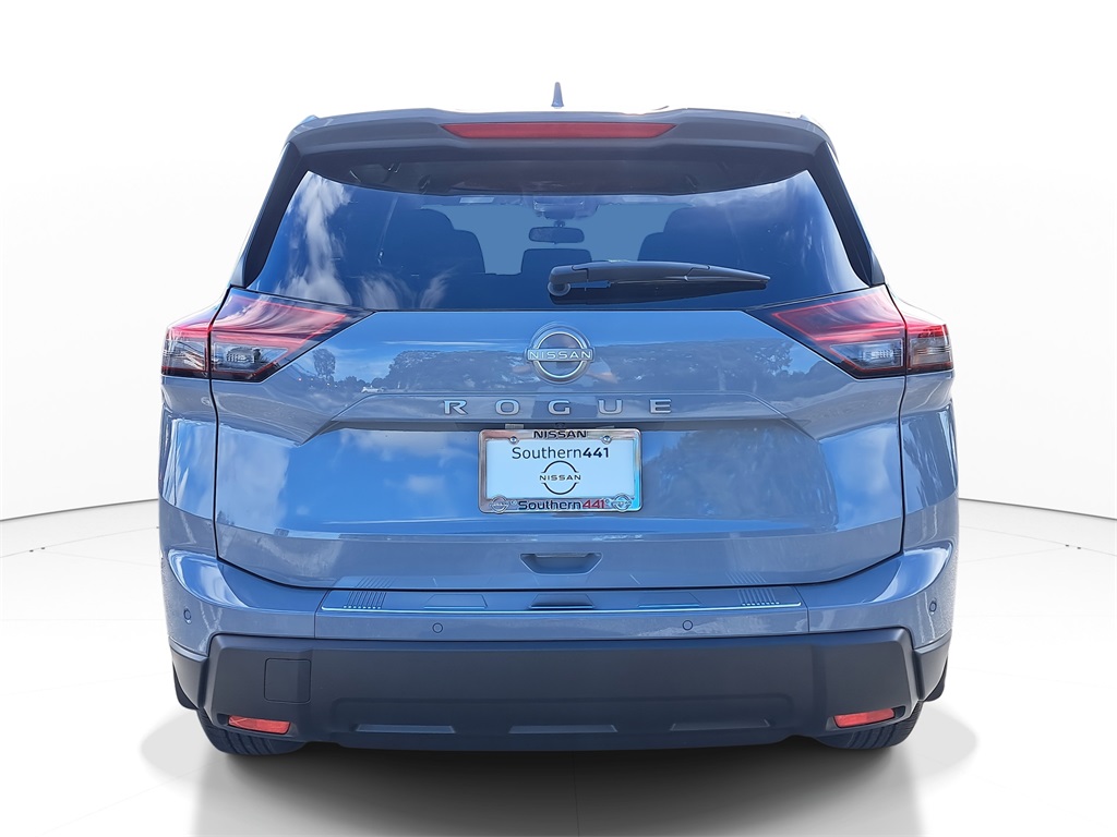 2026 Nissan Rogue SV photo 6