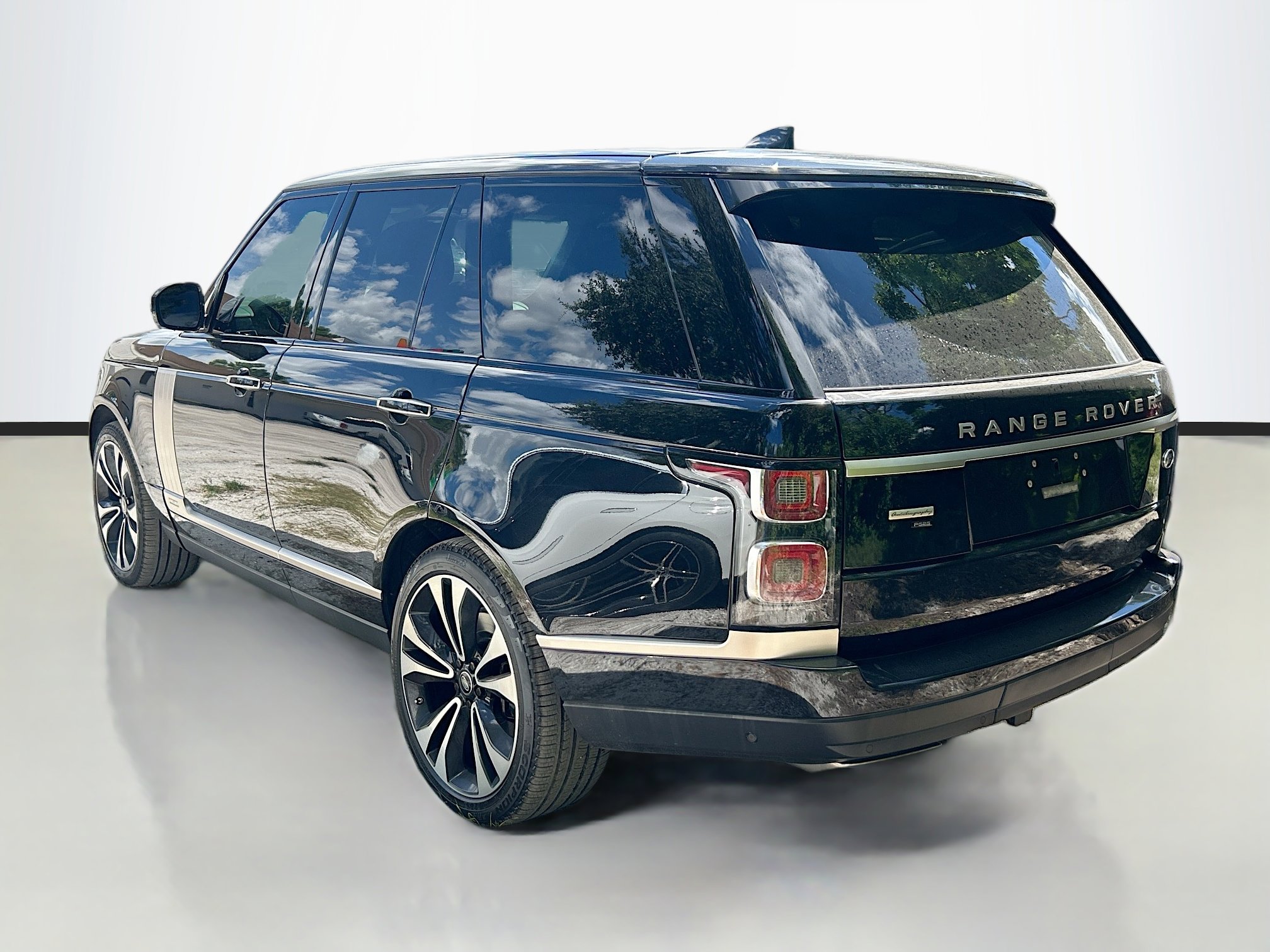 2021 Land Rover Range Rover P525 Autobiography photo 3
