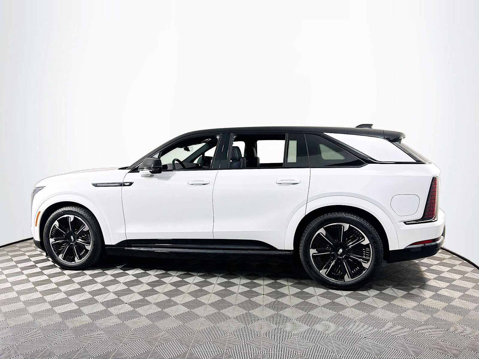 2025 Cadillac Escalade IQ Sport 1's photo