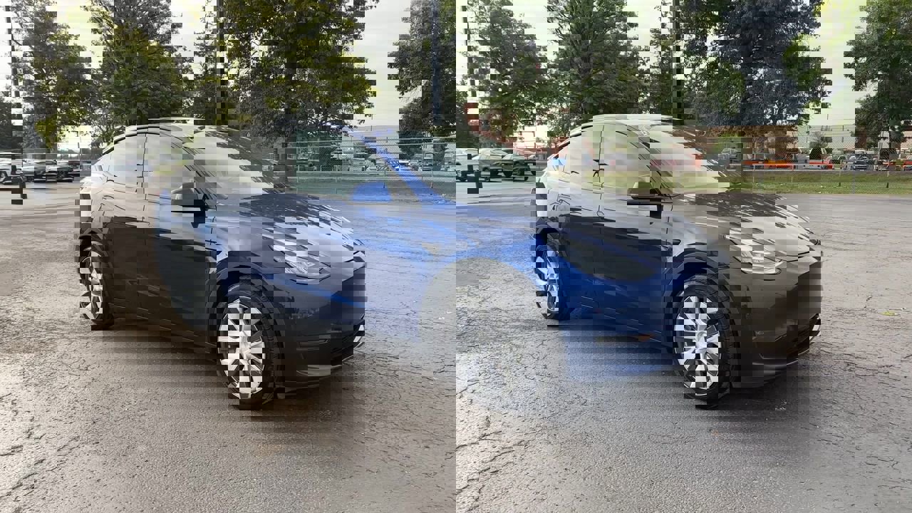 2020 Tesla Model Y Long Range photo 2