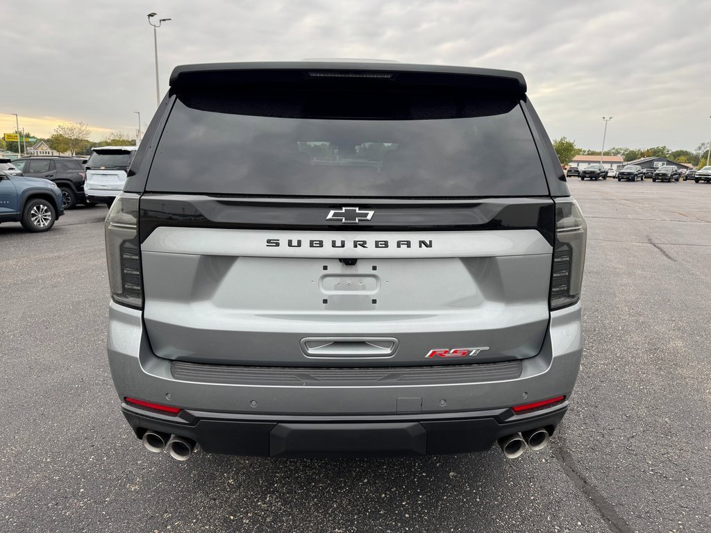 2026 Chevrolet Suburban RST photo 4