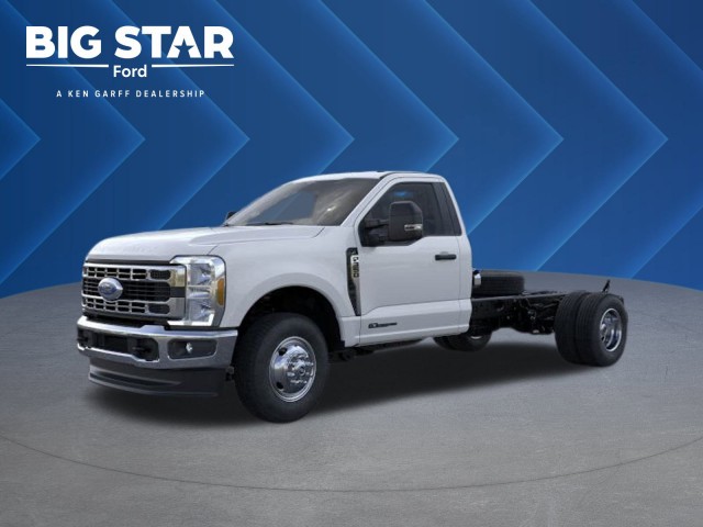 2026 Ford F-350 Super Duty Chassis Cab XL's photo
